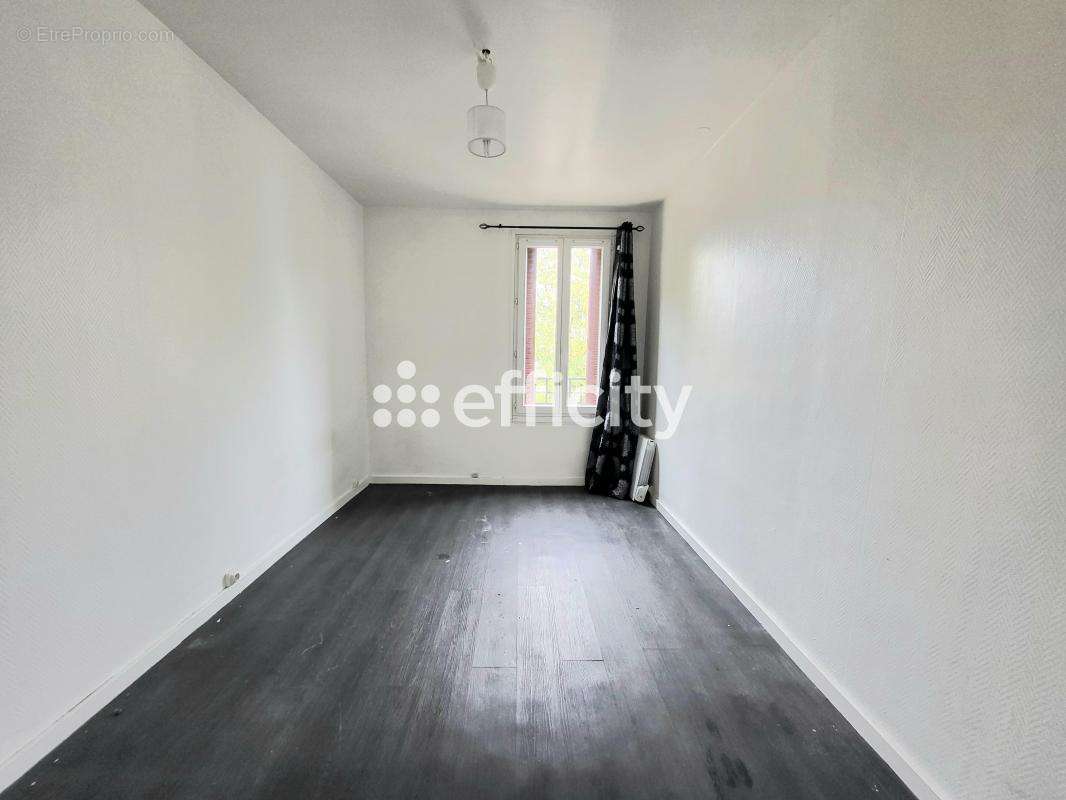 Appartement à STAINS