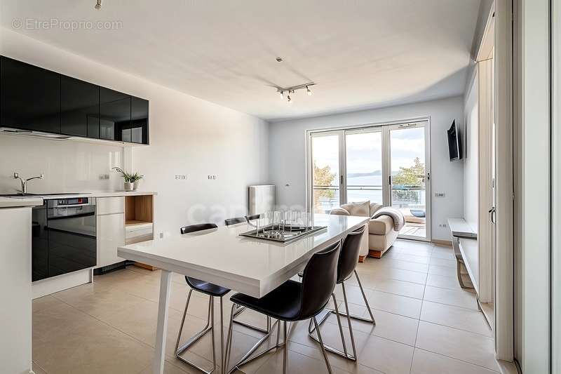 Appartement à EVIAN-LES-BAINS