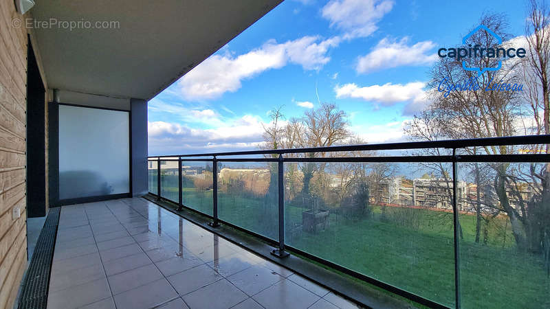 Appartement à EVIAN-LES-BAINS