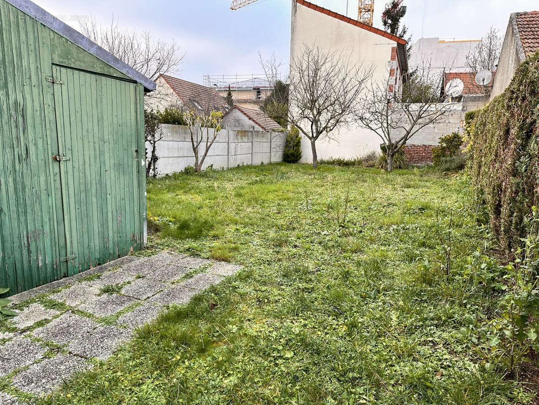 Appartement à BROU-SUR-CHANTEREINE