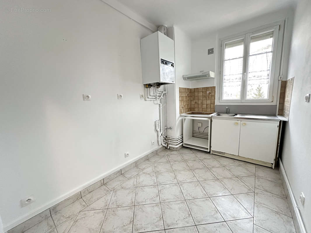 Appartement à BROU-SUR-CHANTEREINE