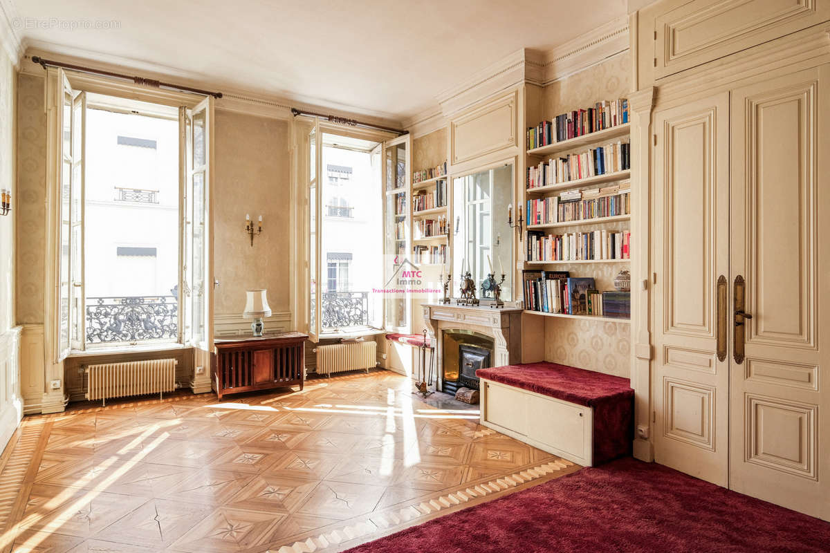 Appartement à LYON-6E