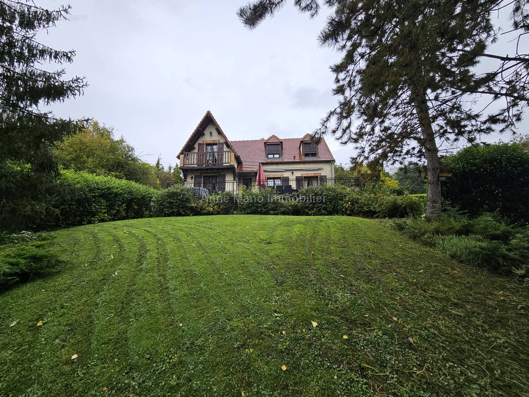 Maison à VILLENEUVE-SUR-BELLOT