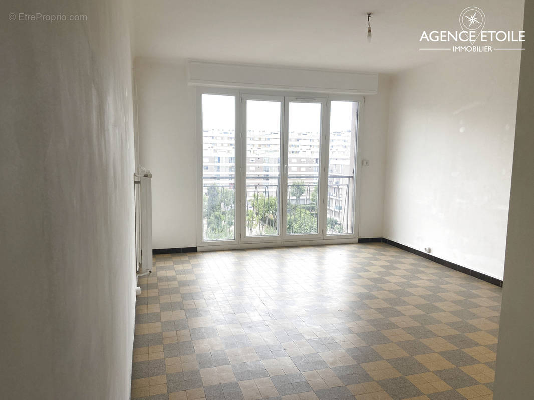 Appartement à MARSEILLE-9E