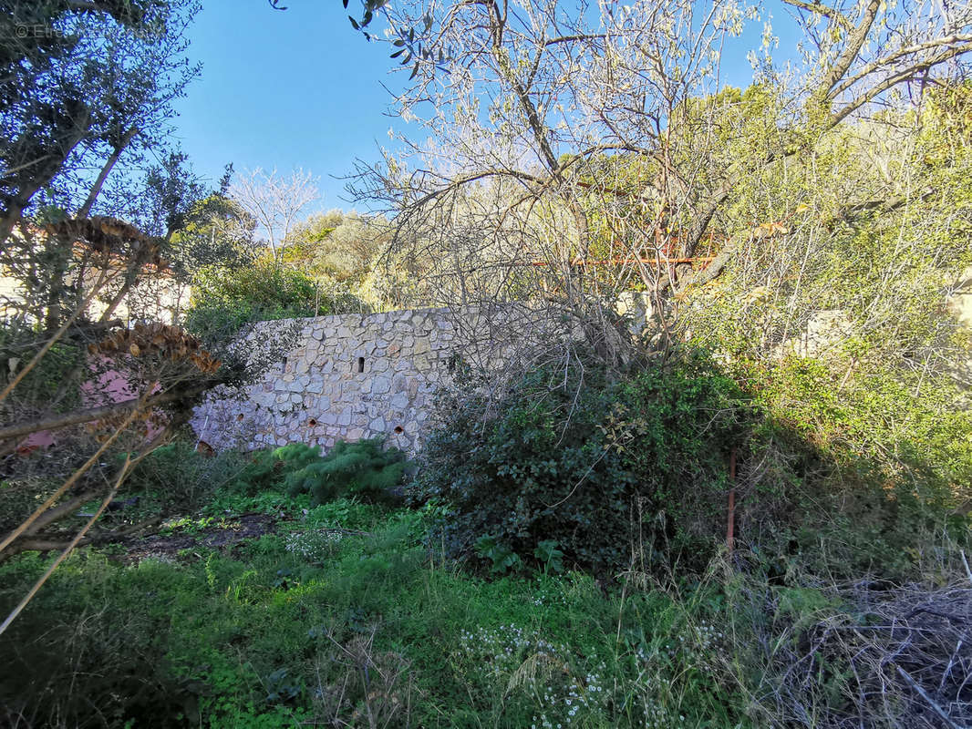 Terrain à TOULON