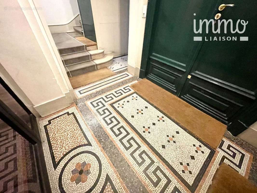 Appartement à PARIS-7E