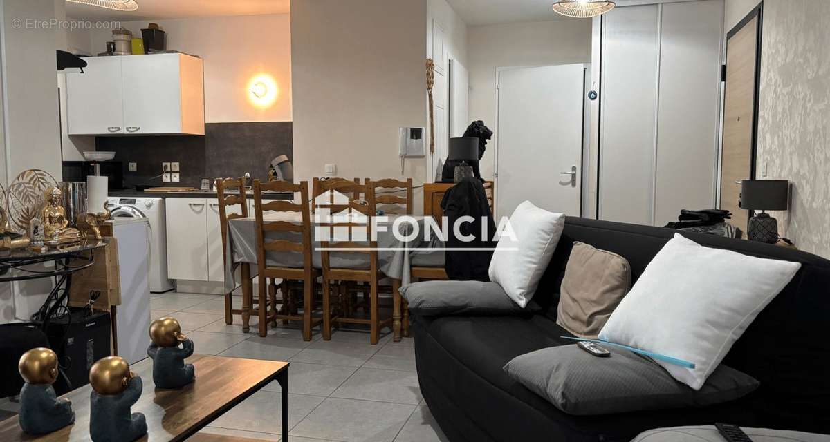 Appartement à MEYLAN