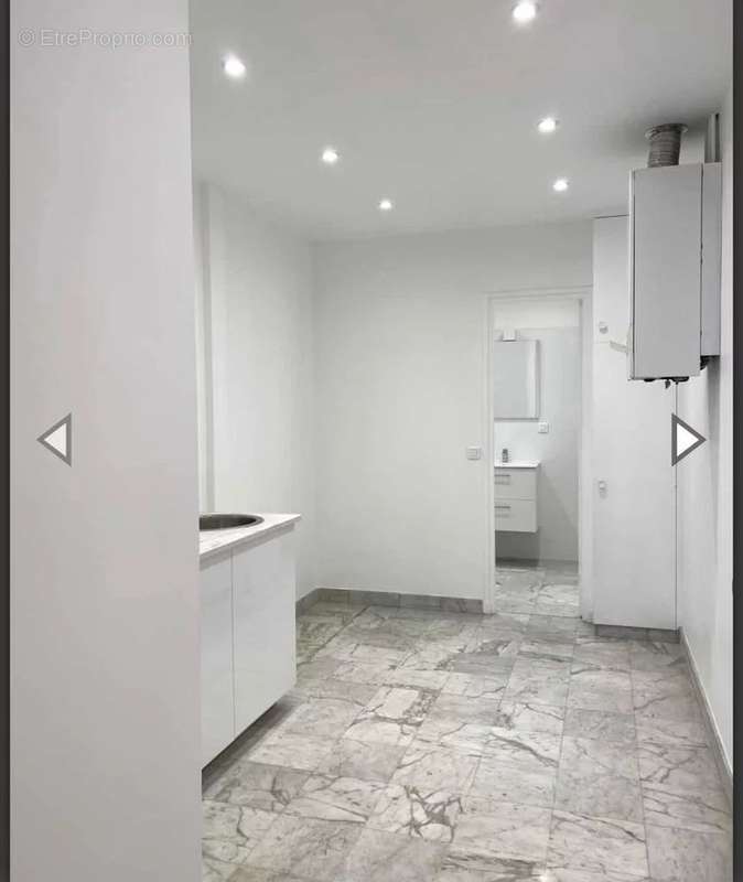 Appartement à PARIS-8E