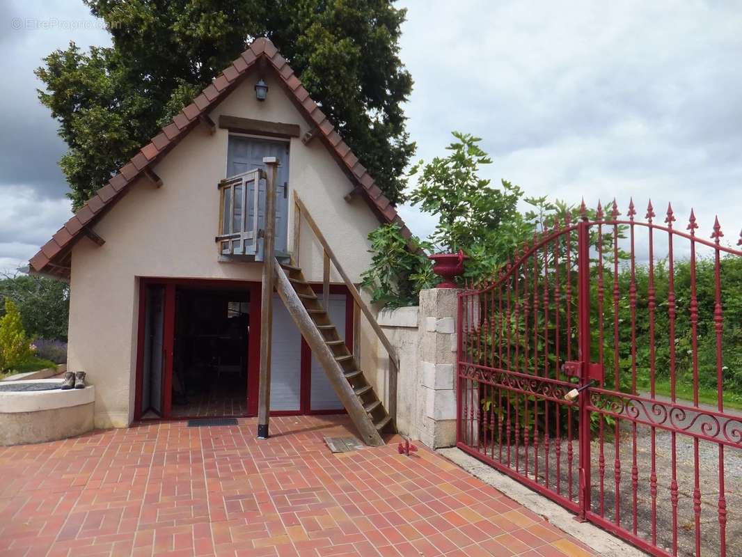 Maison à MERS-SUR-INDRE