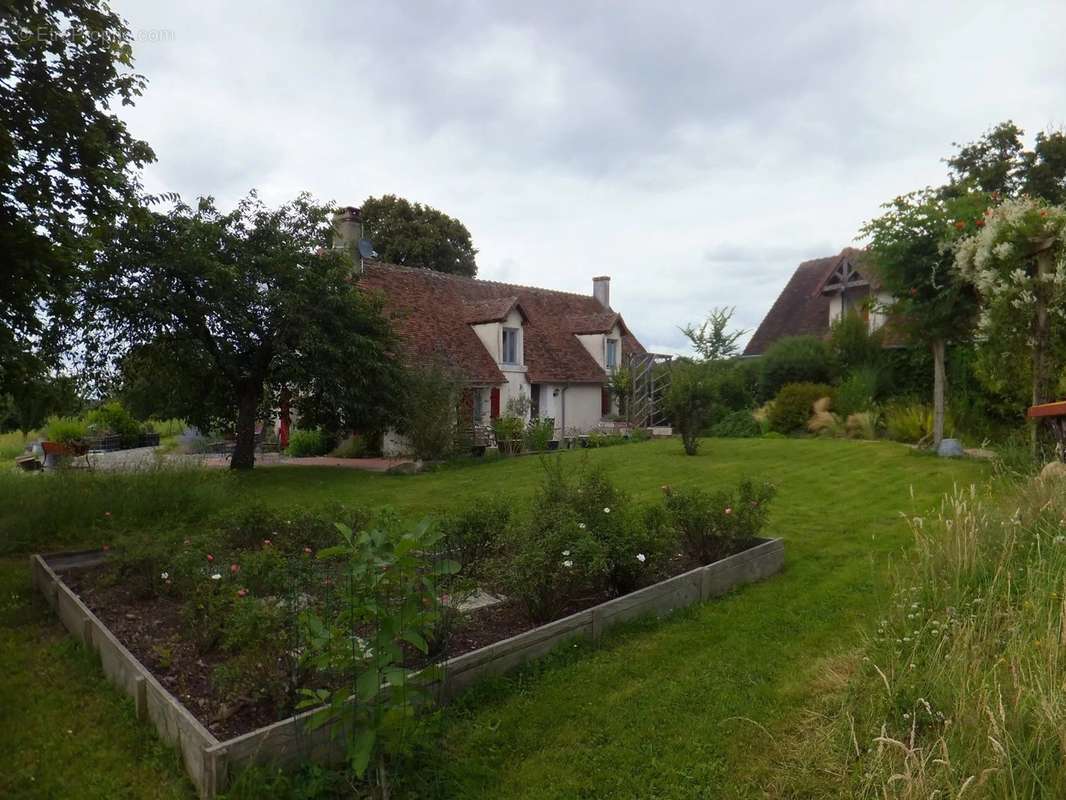 Maison à MERS-SUR-INDRE