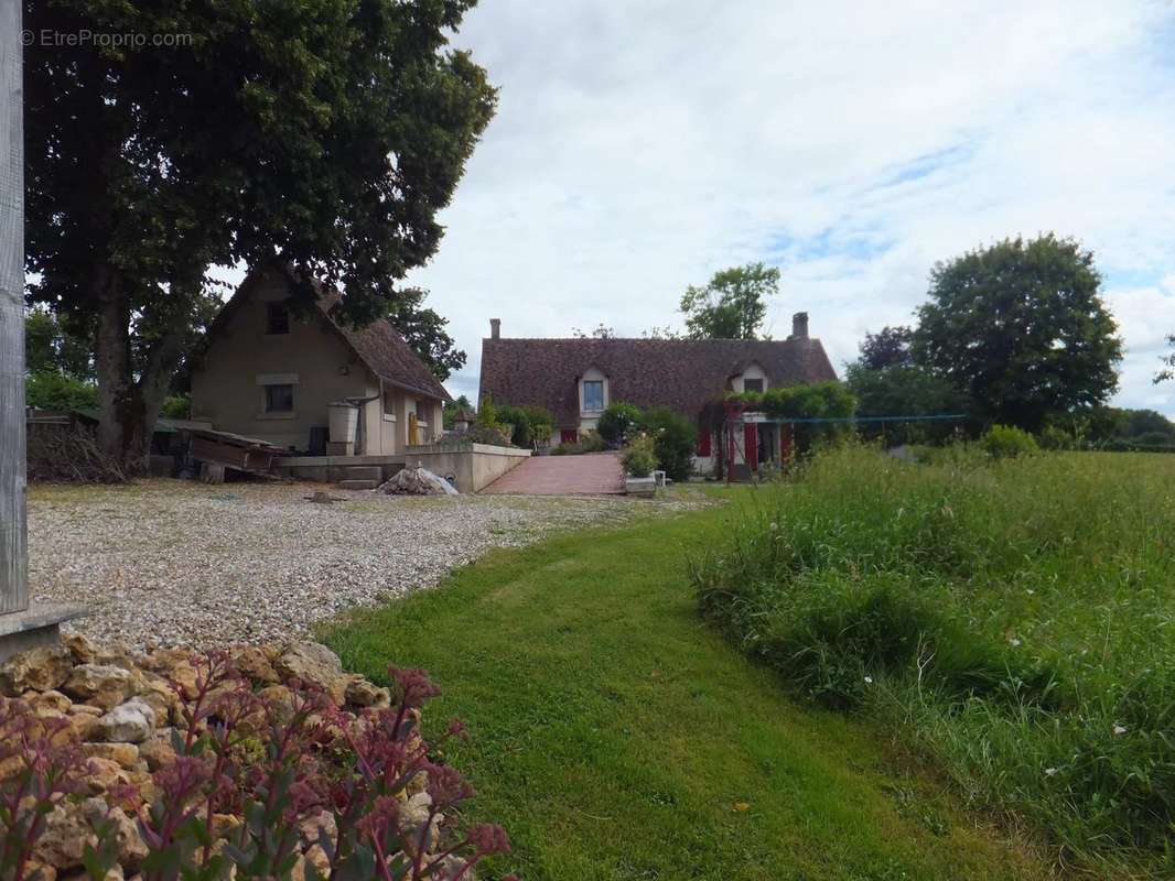 Maison à MERS-SUR-INDRE