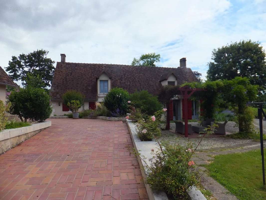 Maison à MERS-SUR-INDRE