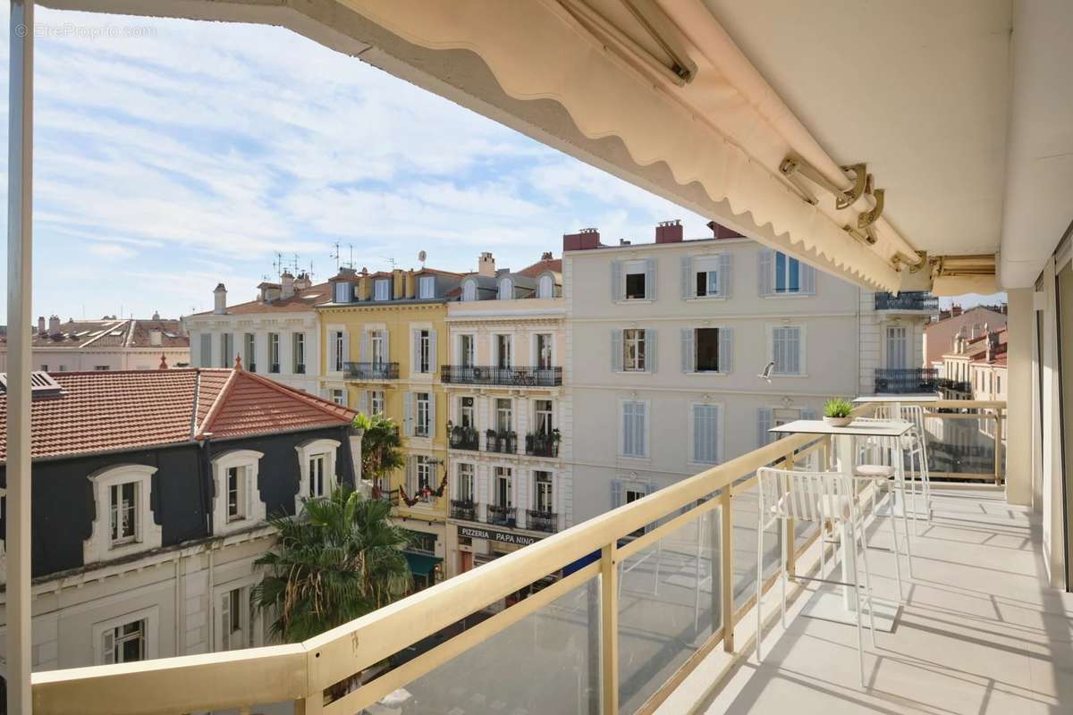 Appartement à CANNES