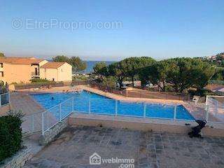 Piscine de la résidence - Appartement à LES ISSAMBRES