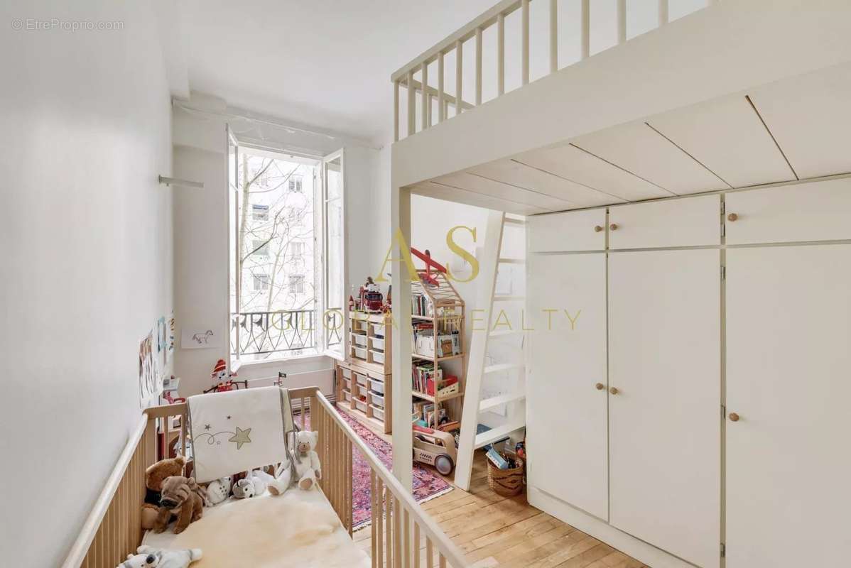 Appartement à PARIS-6E