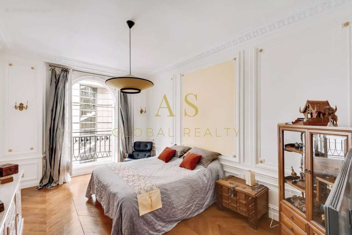 Appartement à PARIS-6E