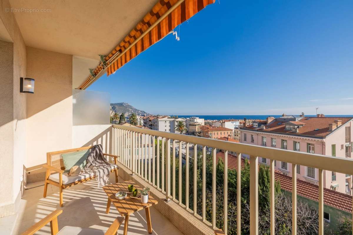 Appartement à BEAULIEU-SUR-MER