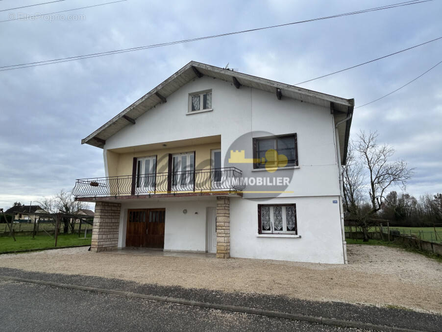 Maison à BRANGES