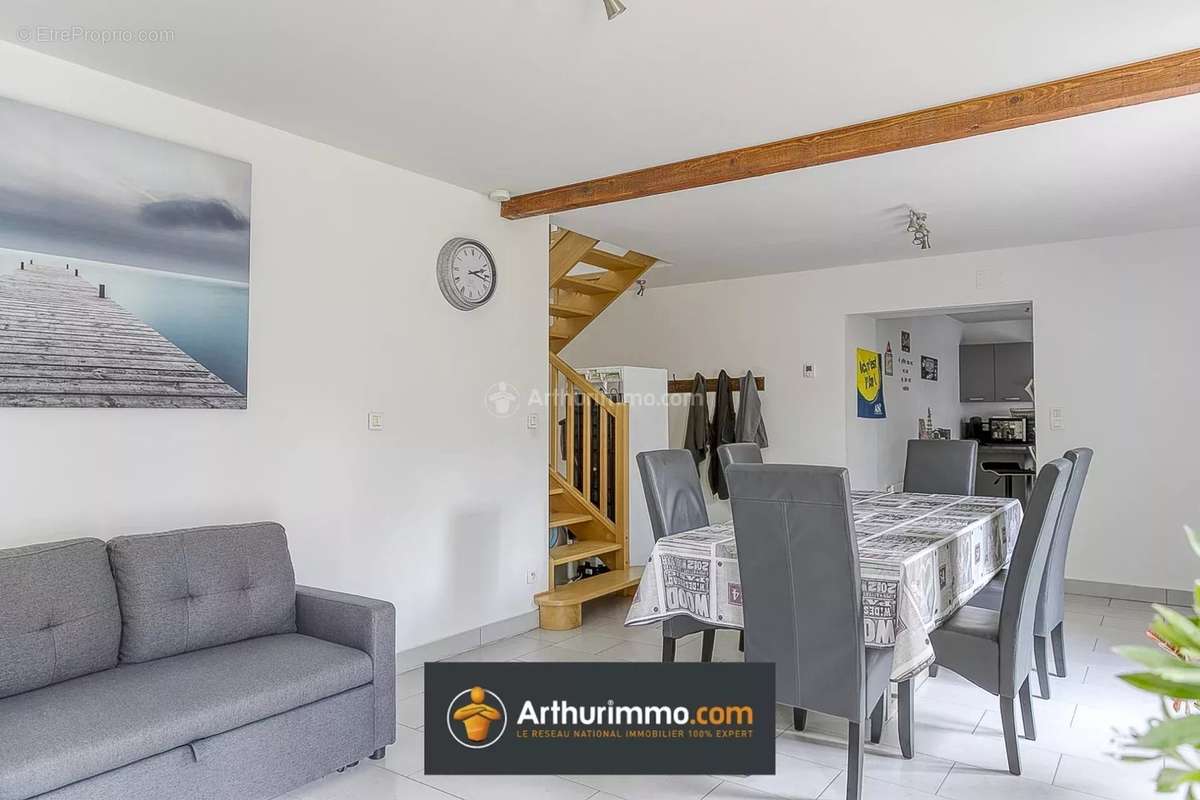 Appartement à AMBERIEUX-EN-DOMBES