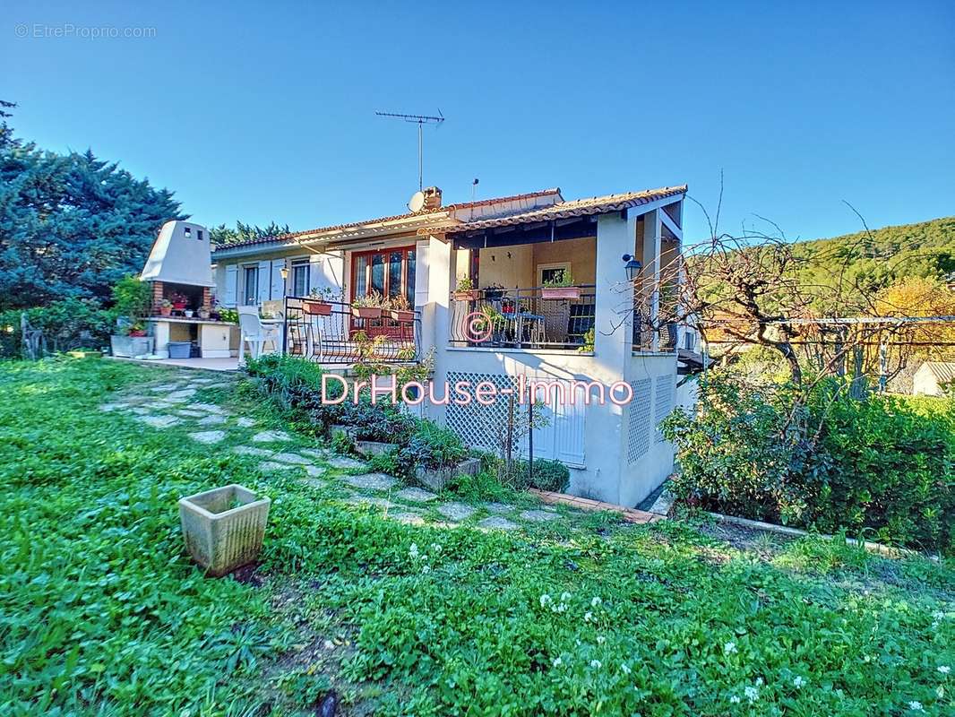 Maison à CARNOUX-EN-PROVENCE