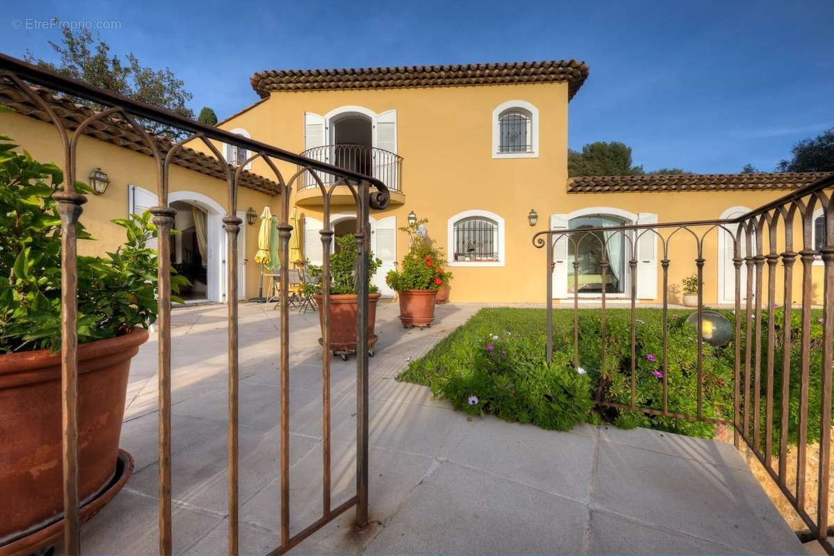 Maison à CAGNES-SUR-MER