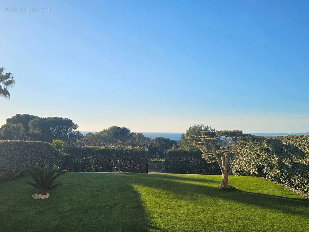 Appartement à SAINT-RAPHAEL