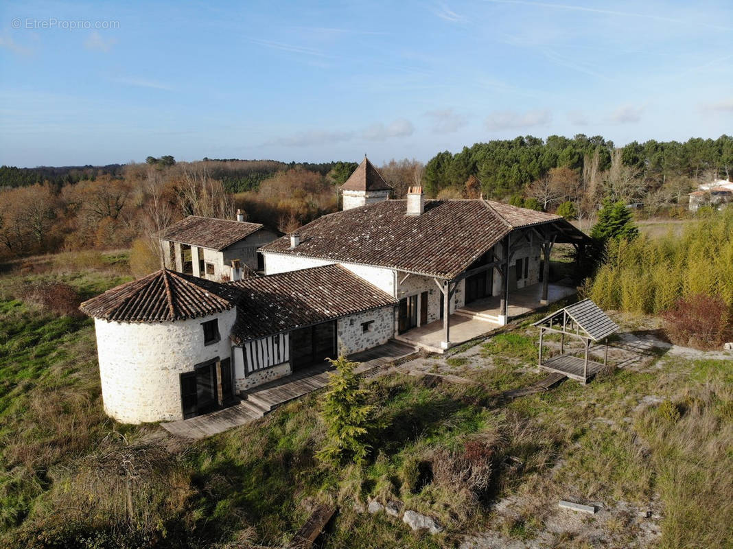 Maison à CASTELJALOUX