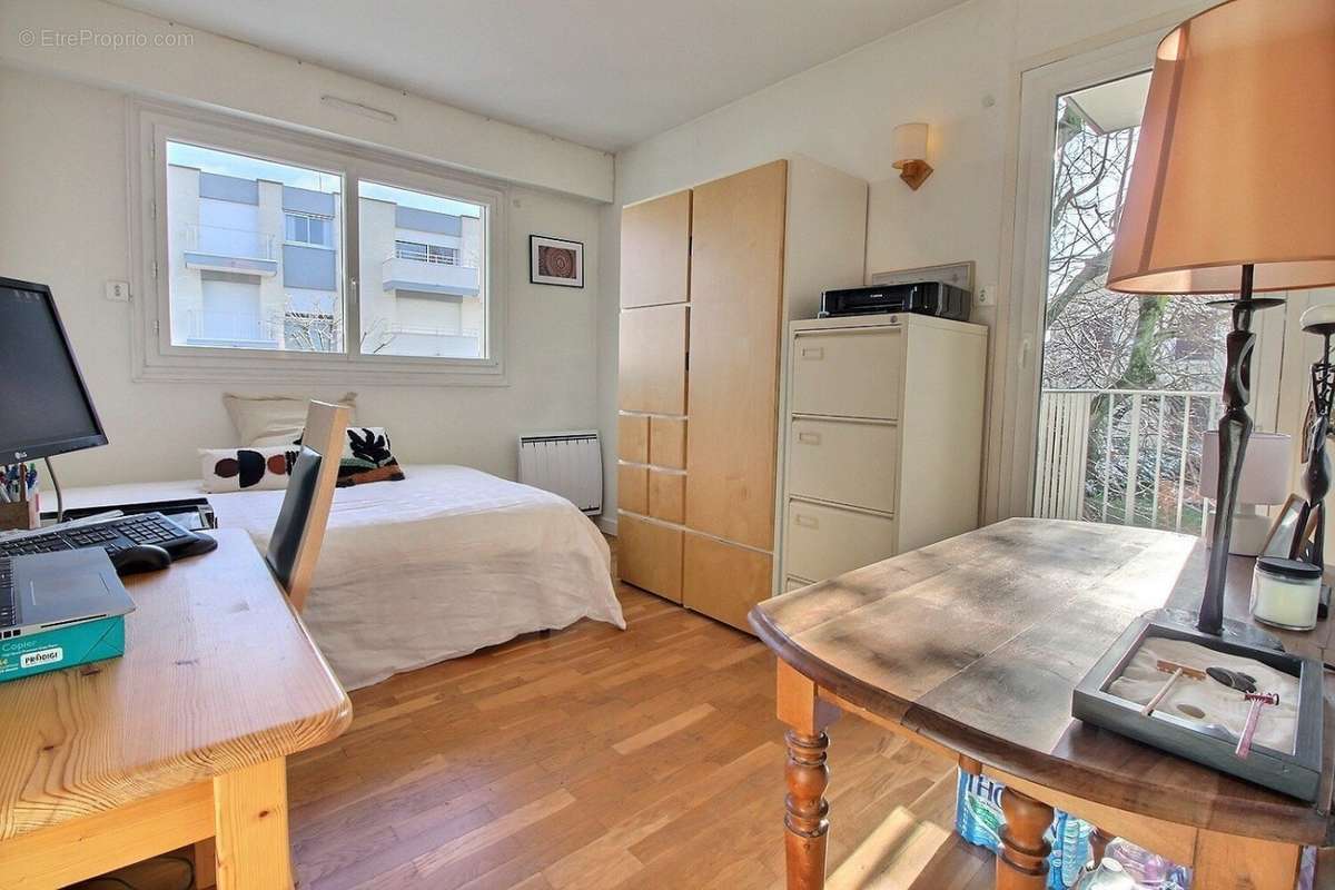 Appartement à ISSY-LES-MOULINEAUX