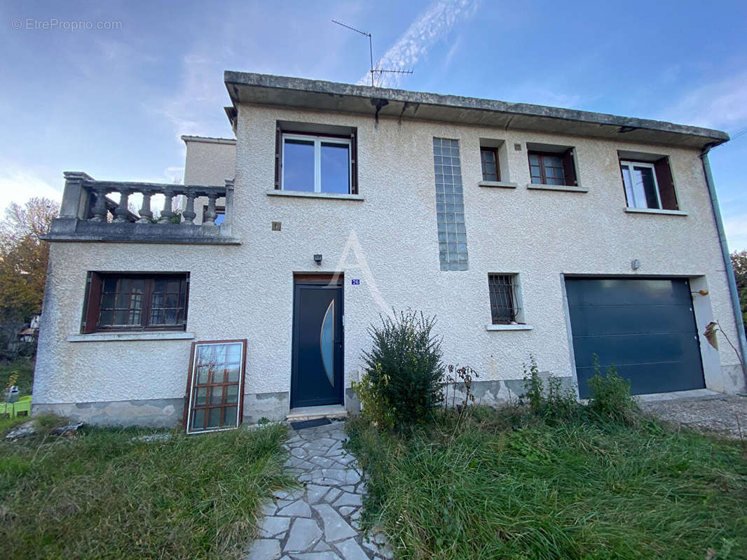 Maison à BLAYE-LES-MINES