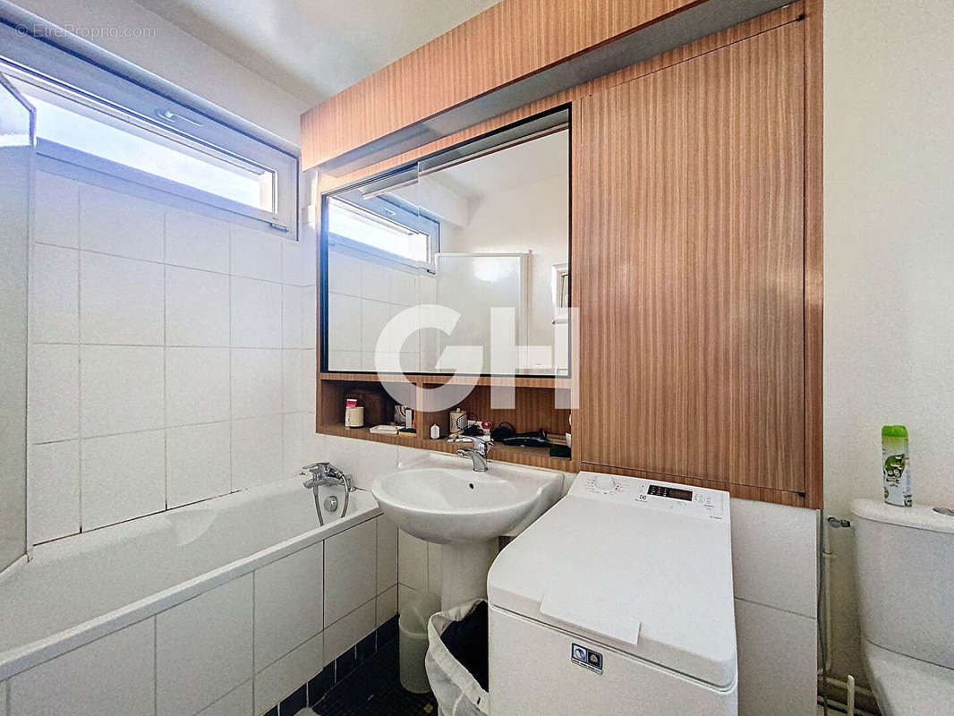 Appartement à PARIS-20E