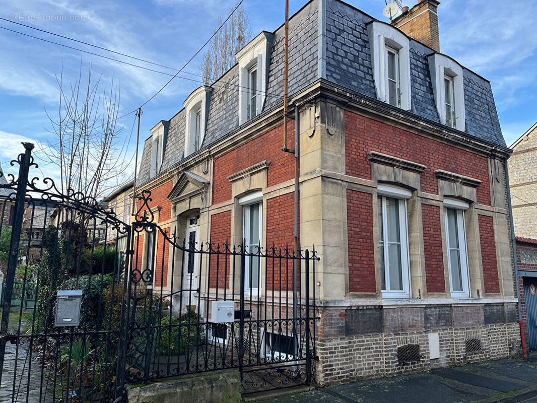 Maison à CAUDEBEC-LES-ELBEUF