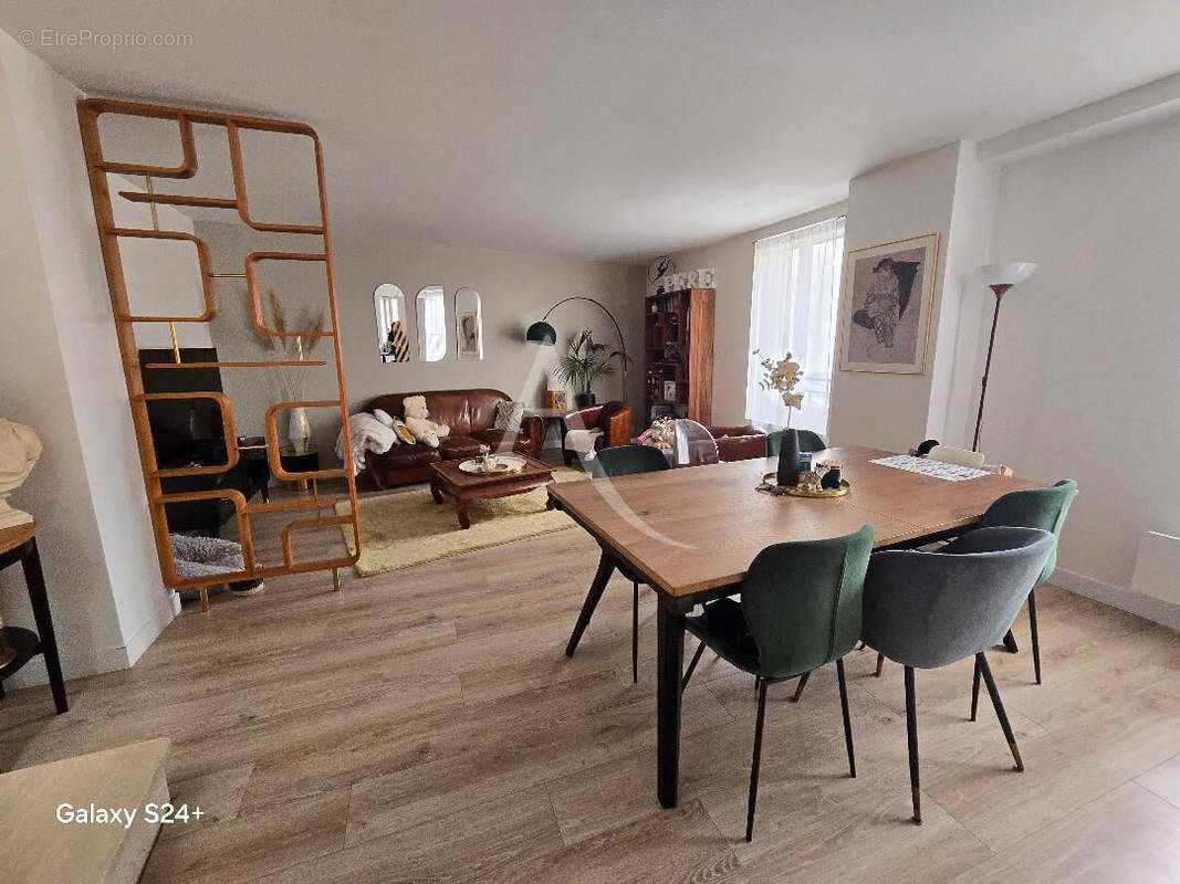 Appartement à PARIS-11E