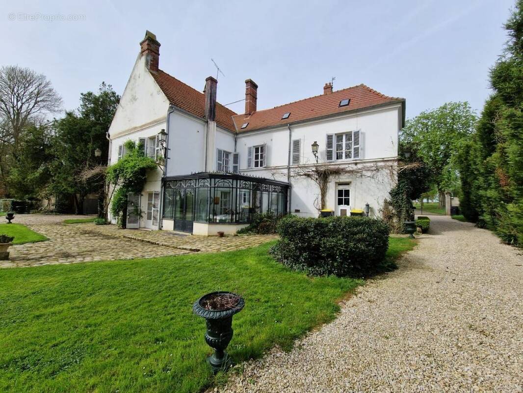 Maison à LIZY-SUR-OURCQ