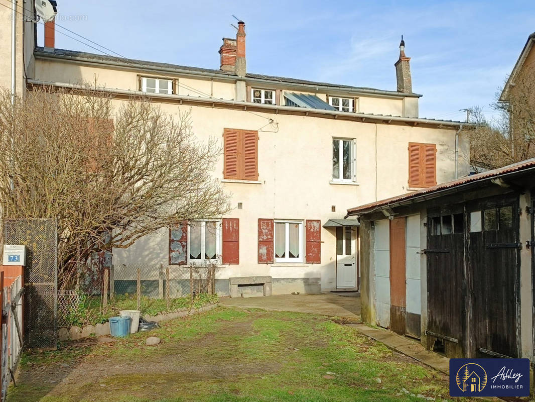 Maison à CONDAT