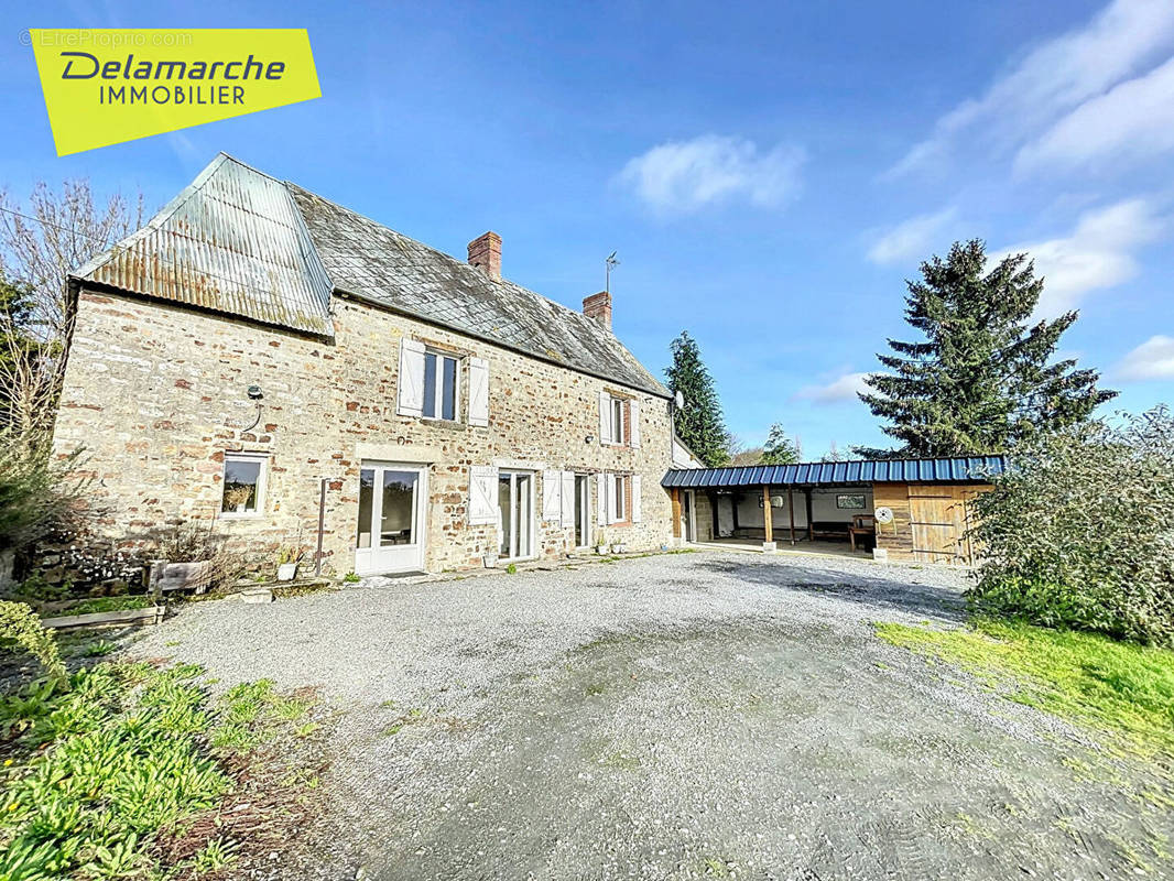 Maison à TESSY-SUR-VIRE