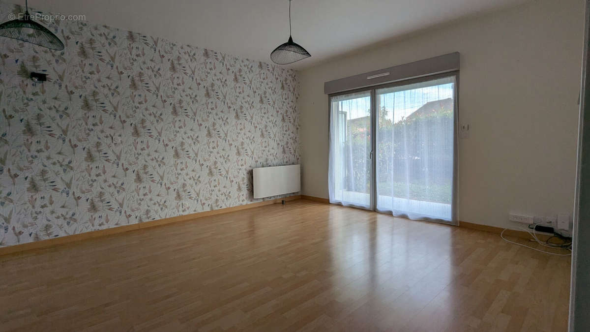 Appartement à LOUVERNE