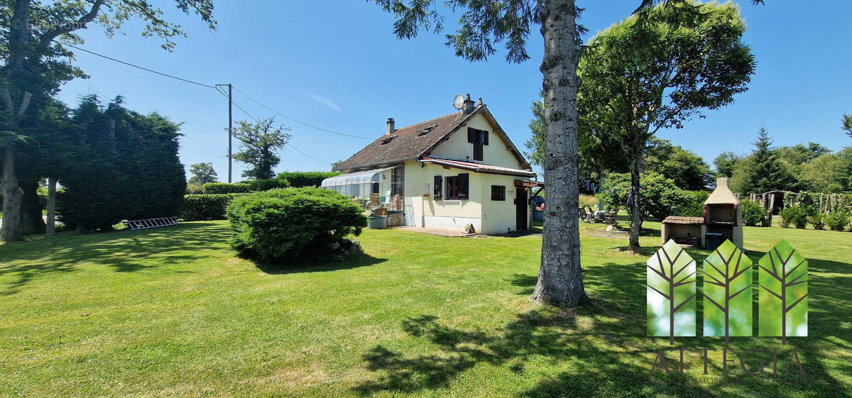 Maison à GENOUILLAC