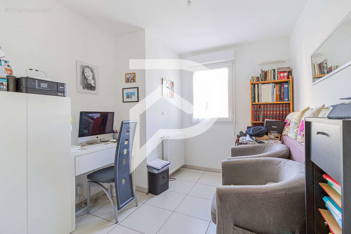 Appartement à MARSEILLE-2E