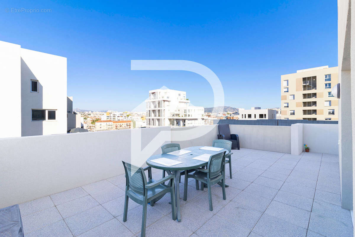 Appartement à MARSEILLE-2E