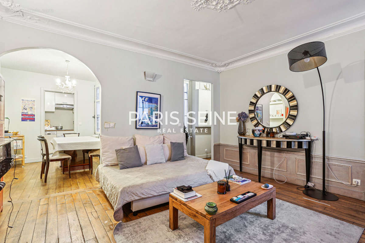 Appartement à PARIS-6E