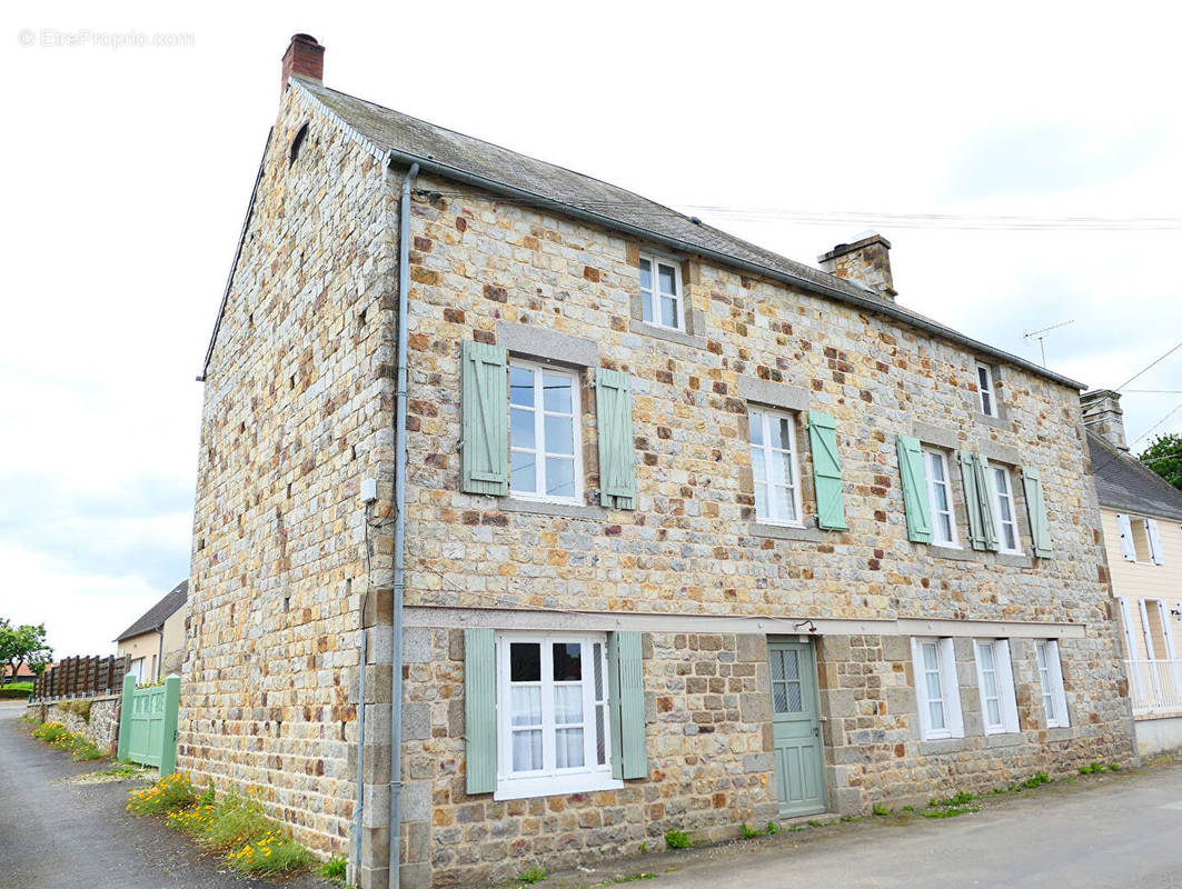 Maison à NOTRE-DAME-DU-TOUCHET