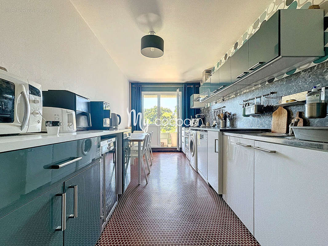 Appartement à LYON-9E