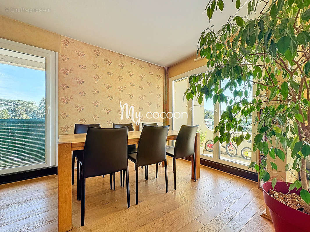 Appartement à LYON-9E