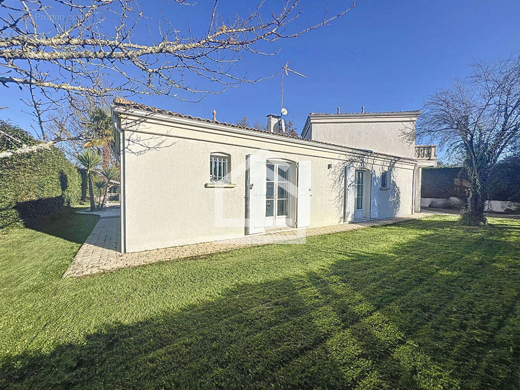 Maison à SAINT-MEDARD-EN-JALLES