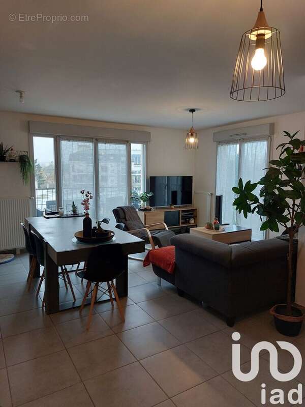 Photo 2 - Appartement à MANTES-LA-VILLE