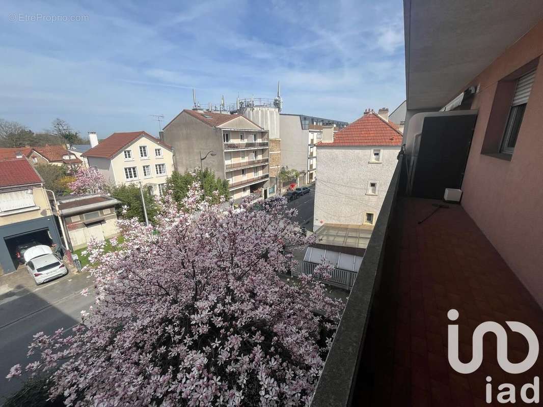 Photo 2 - Appartement à CLICHY-SOUS-BOIS