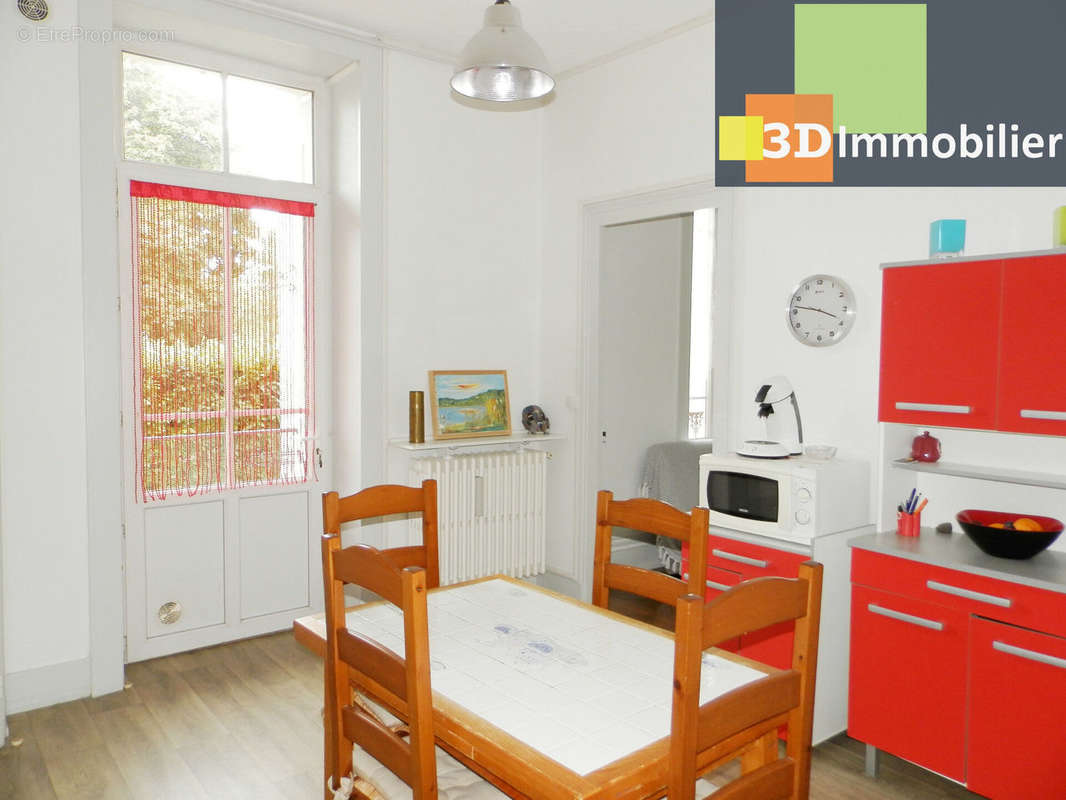 Photo 3 - Appartement à LONS-LE-SAUNIER