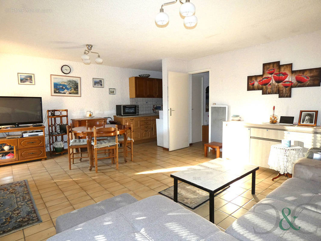 Appartement à BORMES-LES-MIMOSAS