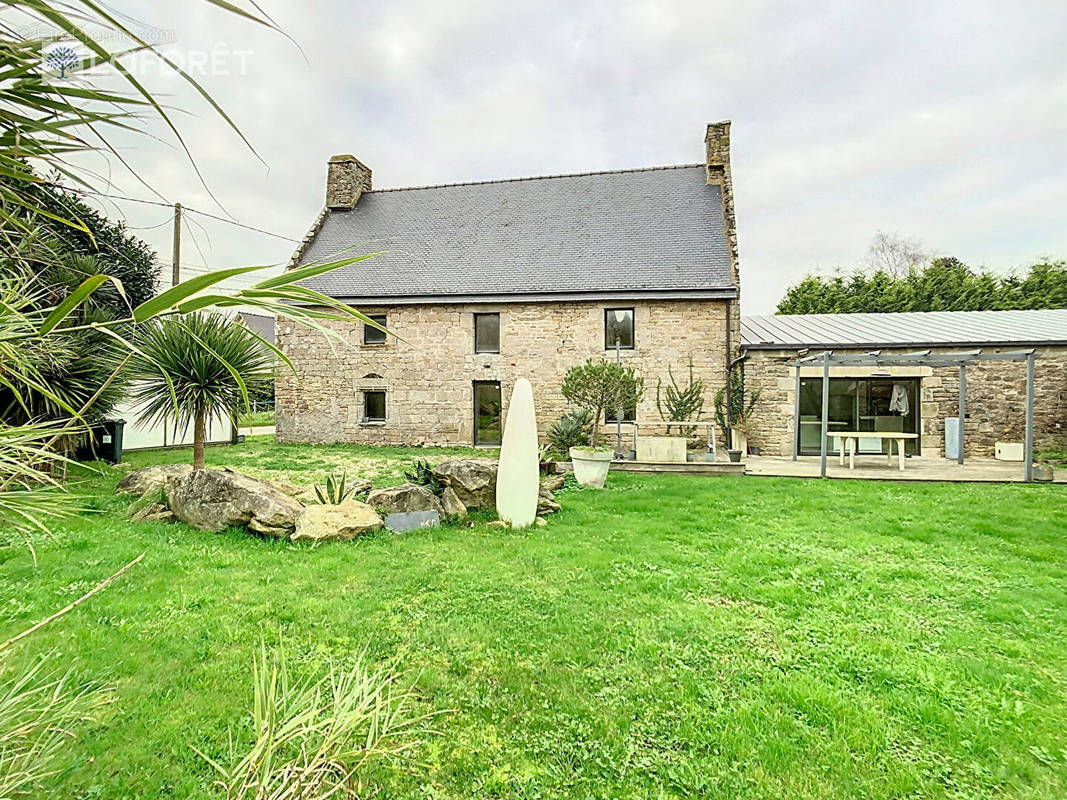 Maison à LANGUIDIC