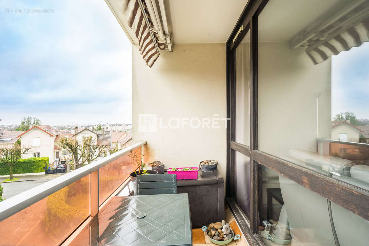 Appartement à LE RAINCY